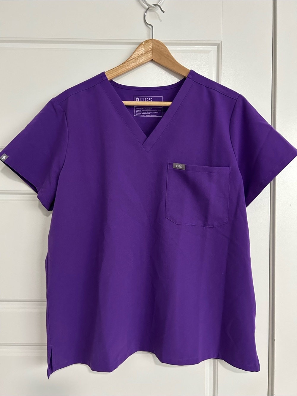 Figs L Purple V-Neck Scrub Top with Chest Pocket. Catarina Scrub Top